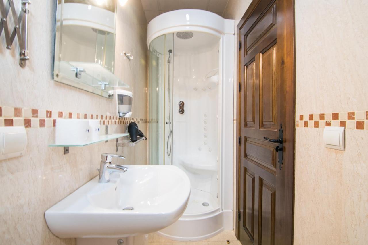 Tuguest Plaza De Gracia Apartment Granada Ngoại thất bức ảnh