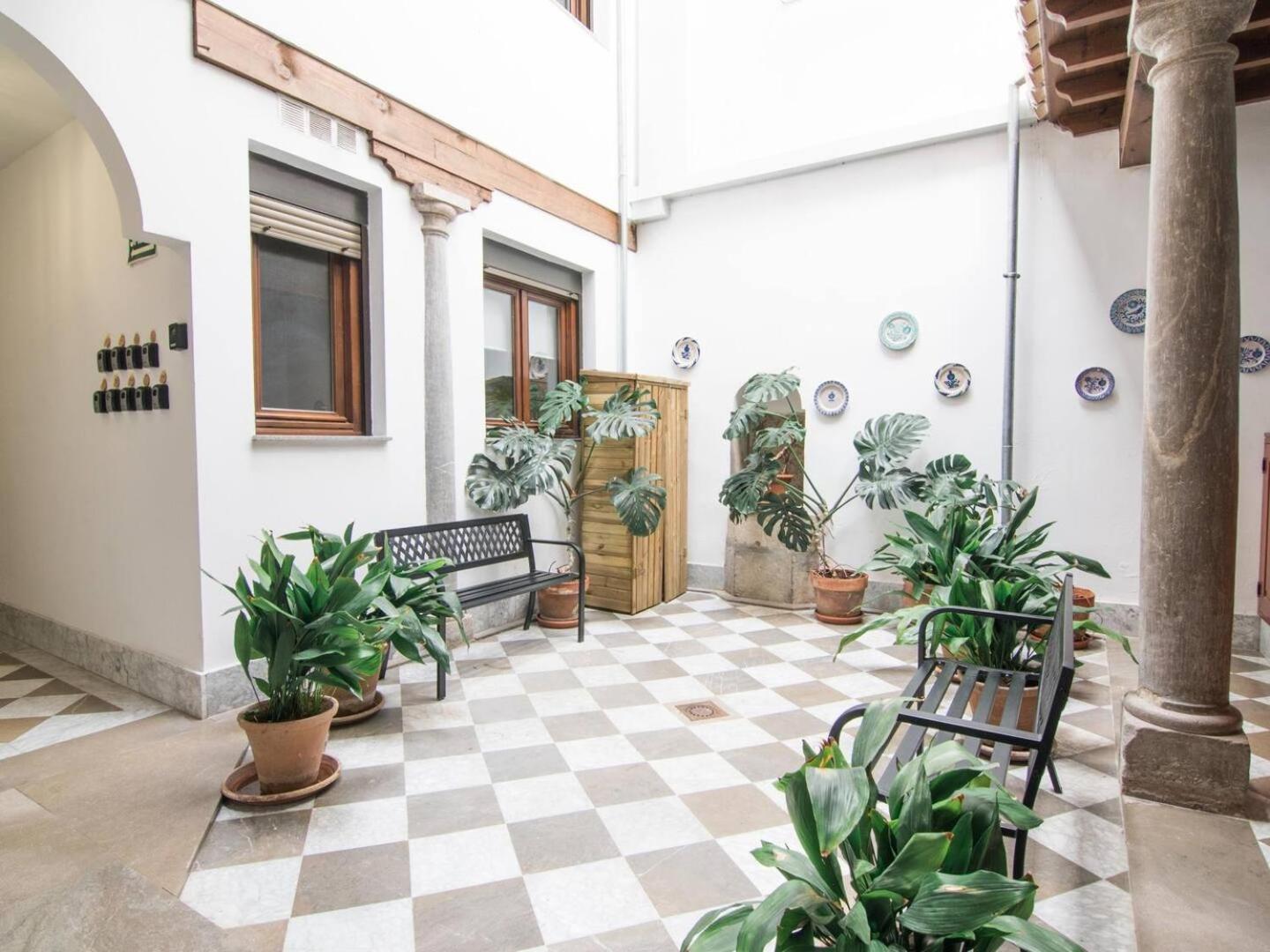 Tuguest Plaza De Gracia Apartment Granada Ngoại thất bức ảnh