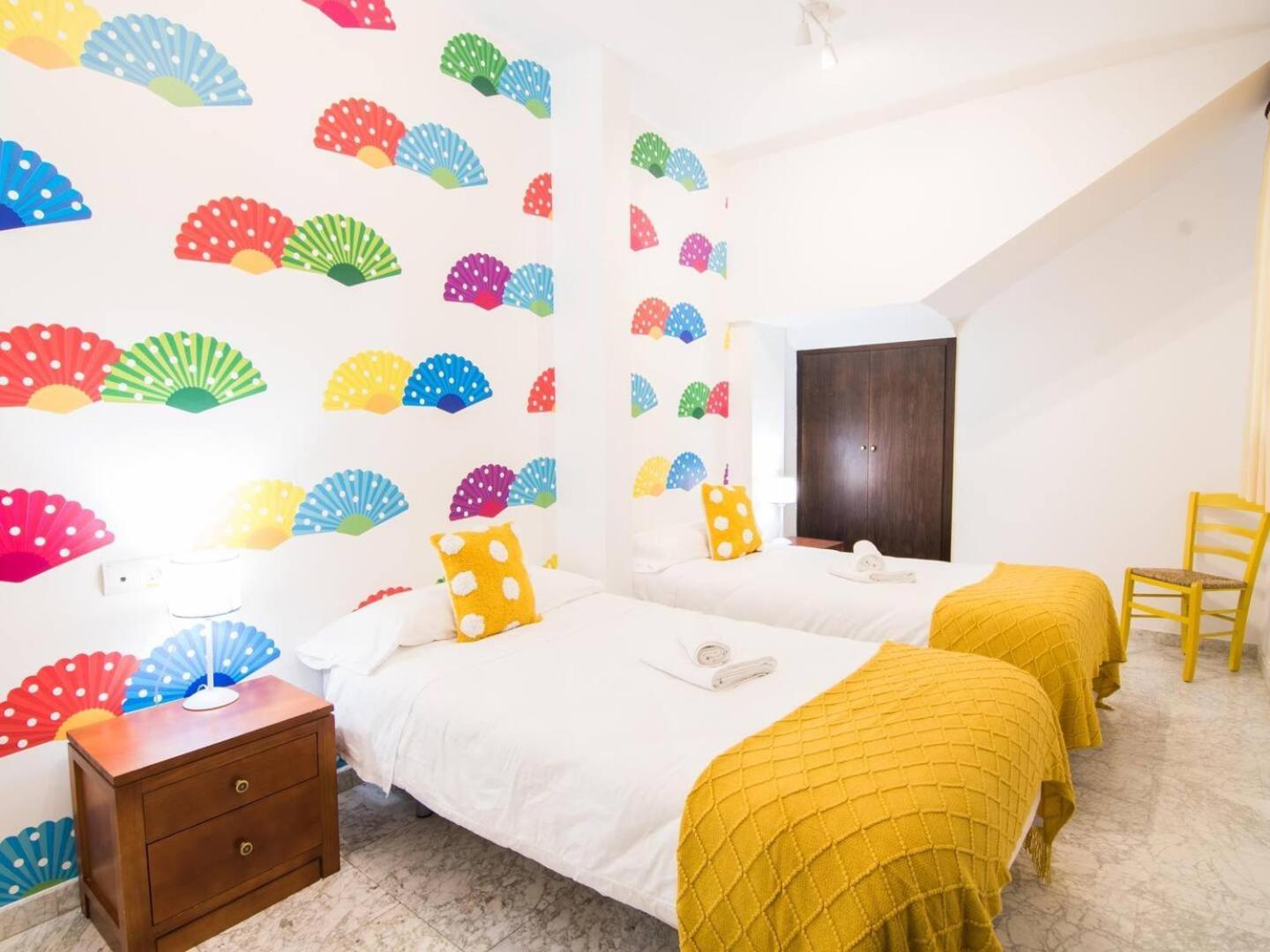 Tuguest Plaza De Gracia Apartment Granada Ngoại thất bức ảnh